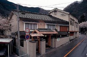Yunokura Tsuruya Hotel Maniwa Buitenkant foto
