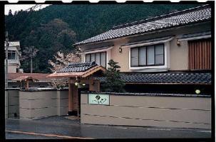 Yunokura Tsuruya Hotel Maniwa Buitenkant foto